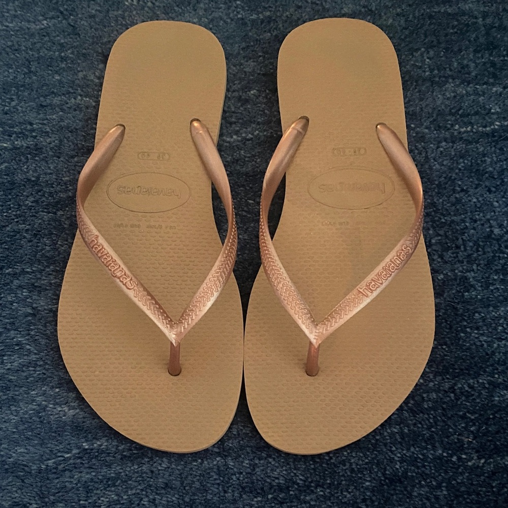 Havaianas Women's Sandals in Rose Gold